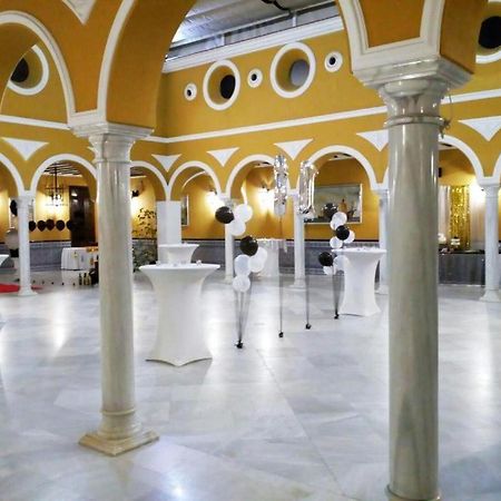 Hotel Puerto De Palos Palos de la Frontera Bagian luar foto