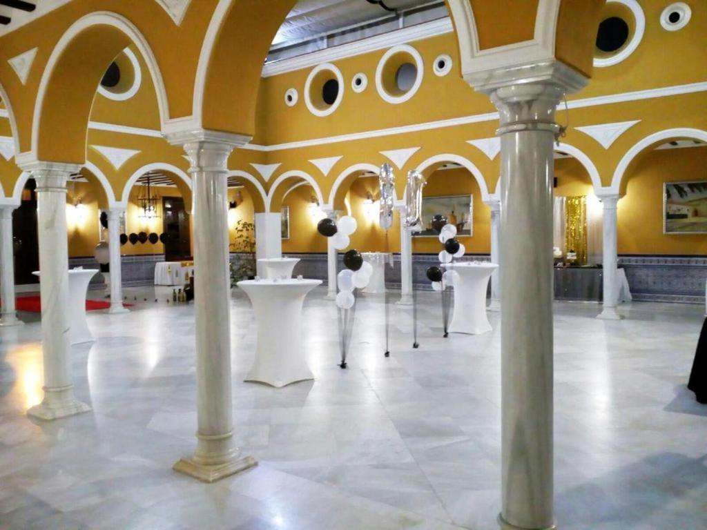 Hotel Puerto De Palos Palos de la Frontera Bagian luar foto